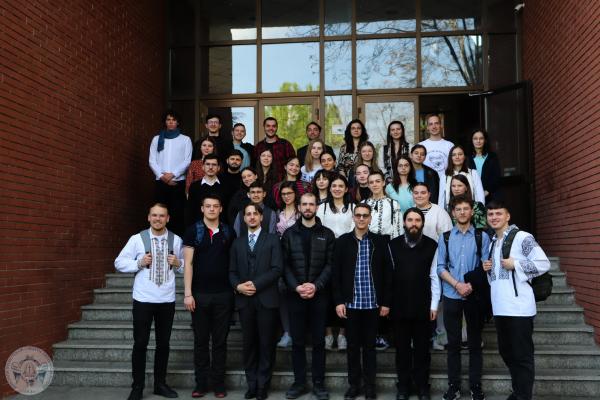 Alaturi de studentii teologi din Belgrad