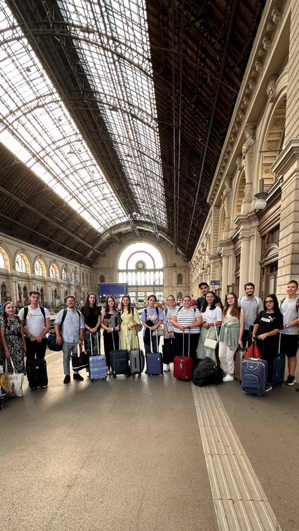 Voluntarii Caravanei in Budapesta